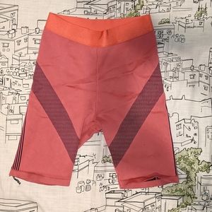 Ultra High-Waisted Seamless Sprint Short 9''